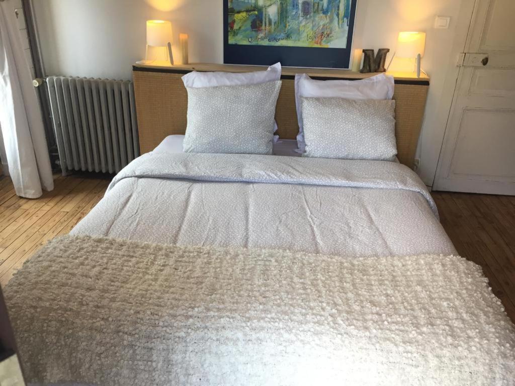 Abbey Road Homestay Le Thoureil